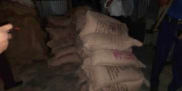 দোকানে খাদ্যবান্ধব কর্মসূচির ১১৬ বস্তা চাল!