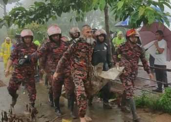 ৩শ ফুট গভীর খাদ থেকে পর্যটকের মরদেহ উদ্ধার