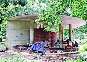 সোহরাওয়ার্দীর গাছ কেটে তৈরি করা ভবনগুলো এখন আড্ডার জায়গা