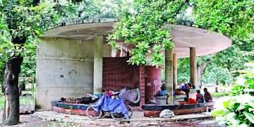 সোহরাওয়ার্দীর গাছ কেটে তৈরি করা ভবনগুলো এখন আড্ডার জায়গা