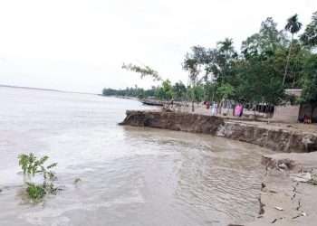 যমুনায় পানি বৃদ্ধি, ভাঙন আতঙ্ক