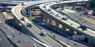 বাধাহীন দ্রুতগতির উড়াল সড়ক চালু হচ্ছে