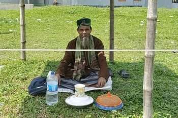 ফুটবলের ফাইনাল শুরুর ১২ ঘণ্টা আগেই মাঠে এলেন দর্শক