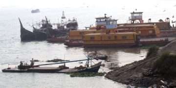 টেন্ডার নিয়ে এখন অনাগ্রহ