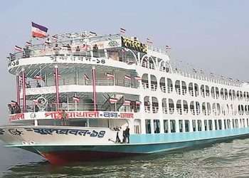 দেশে প্রথম ভোলা-ঢাকা রুটে ফেরিযুক্ত লঞ্চ