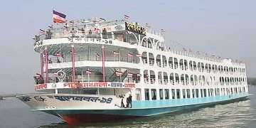 দেশে প্রথম ভোলা-ঢাকা রুটে ফেরিযুক্ত লঞ্চ