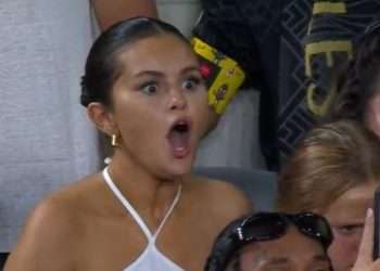 মেসির খেলা দেখতে স্টেডিয়ামে হাজির হলিউডের তারকারা