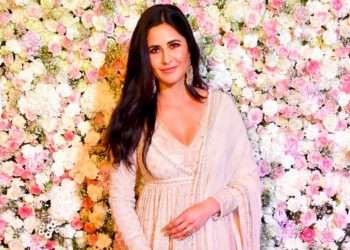 কলকাতার রাস্তায় ক্যাটরিনা