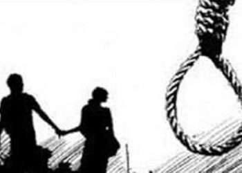 একসঙ্গে গলায় ফাঁস দিয়ে প্রেমিকের মৃত্যু