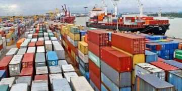 কনটেইনারে লুকিয়ে বিদেশ যাত্রা