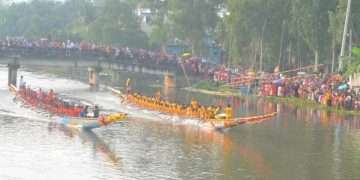 করতোয়ায় ঐতিহ্যের নৌকাবাইচ