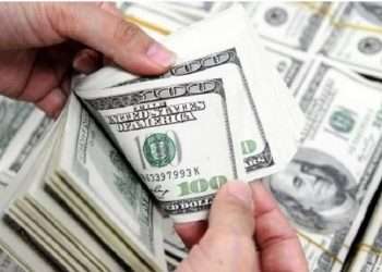 খোলাবাজারে ডলারের দাম উঠেছে ১২০ টাকা