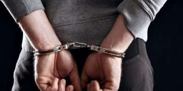 ‘জিনের বাদশাহ’ প্রতারক চক্রের এক যুবক গ্রেপ্তার