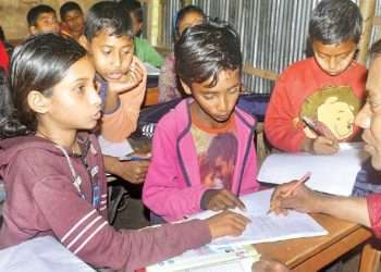 শ্রেণিকক্ষে আন্তরিক ও নিষ্ঠাবান শিক্ষক চান অভিভাবকরা