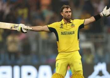 অতিমানবীয় ম্যাক্সওয়েলের ২০১