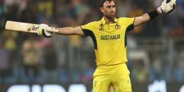 অতিমানবীয় ম্যাক্সওয়েলের ২০১