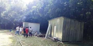 গাজীপুরে ভূমিদস্যুদের হাত থেকে জমি রক্ষার দাবিতে এলাকাবাসী