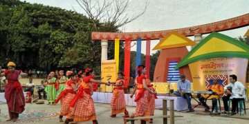 বান্দরবানে ফসল তোলার আনন্দ 