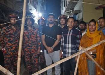 চট্টগ্রামে ৪ তলা ভবন হেলে পড়েছে