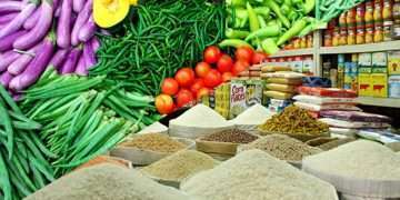 না কমে বাড়ছে পণ্যের দাম