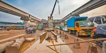 গাজীপুর শহরে প্রবেশের প্রধান সড়কের করুণ দশা