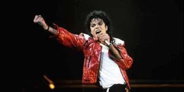 মাইকেল জ্যাকসন মরার পরও শীর্ষে