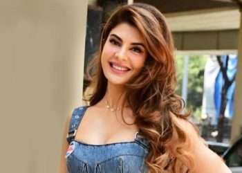 ছোটবেলার নায়ককে পেয়ে উচ্ছ্বসিত