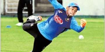 বিশ্বকাপ সেরা কিপারদের তালিকায় মুশফিক