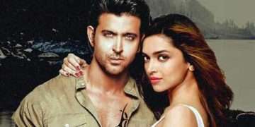 অন্তরঙ্গ হৃতিক-দীপিকা