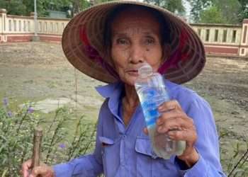 পানি খেয়েই ৫০ বছর পার