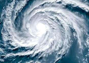 রাতে অন্ধ্র প্রদেশে আঘাত হানতে পারে ‘মিগজাউম’