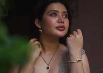 এনার নতুন রূপে ঝড়