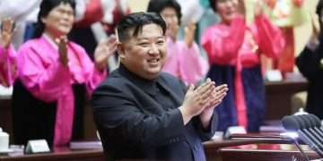 নারীদের আরও সন্তান নিতে বললেন কিম