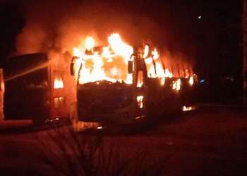 দুর্বৃত্তরা আগুন দিয়ে পালিয়ে যায়