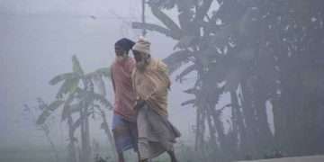 ঘন কুয়াশা এগোচ্ছে বাংলাদেশের দিকে, আসছে শৈত্যপ্রবাহ