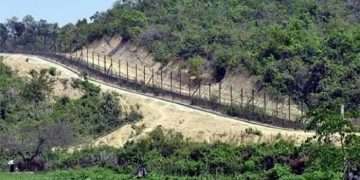 মিয়ানমার সীমান্তে গোলাগুলি