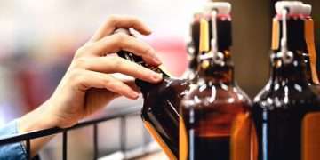 পশ্চিমবঙ্গে মদ বিক্রিতে নতুন রেকর্ড