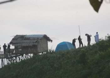 লামায় মিরিঞ্জা ভ্যালী দেখতে পর্যটকদের ভিড়