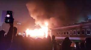 বেনাপোল এক্সপ্রেসে আগুন