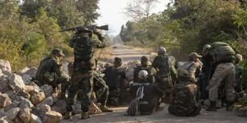 ভারতে পালাচ্ছে মিয়ানমারের সেনারা