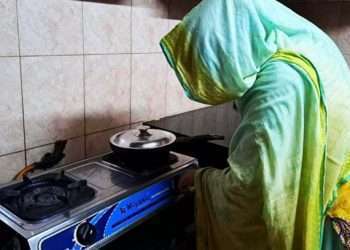 সাভারে বাসাবাড়িতে গ্যাসের সংকট