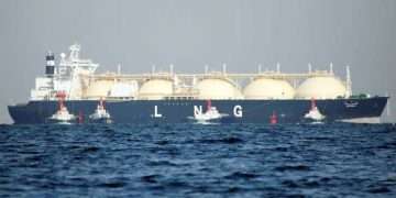 চট্টগ্রামে এলএনজি সরবরাহ শুরু