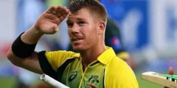 এবার ওয়ানডে ক্রিকেটকেও বিদায় জানালেন ওয়ার্নার