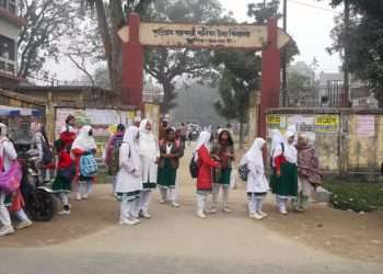 শৈত্যপ্রবাহে তিন জেলায় প্রাথমিকের পাঠদান বন্ধ