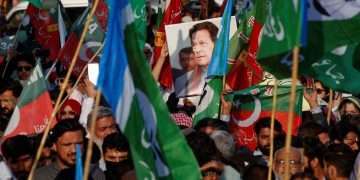 বেশি আসন পেয়েও যে কারণে সরকার গঠনে যেতে পারছে না