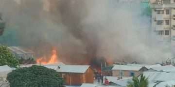 মিরপুরে ঝিলপাড় বস্তিতে আগুন