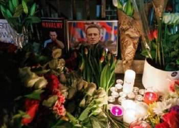 অবশেষে সন্তানের মরদেহ দেখলেন নাভালনির মা