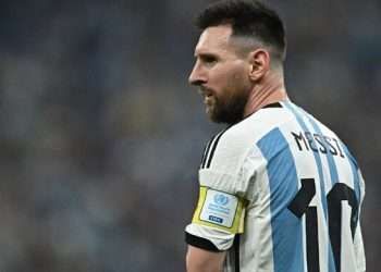 আর সন্দেহ নেই ইতিহাসের সেরা ফুটবলার মেসিই