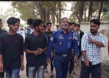 পথ হারিয়ে সুন্দরবনের গভীরে ৩১ পর্যটক