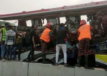 বঙ্গবন্ধু এক্সপ্রেসওয়েতে বাস ও ট্রাকের সংঘর্ষে